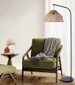 Le lampadaire Valence est idéal pour les espaces de vie modernes ou bohèmes, il ajoute une touche de nature à la décoration.