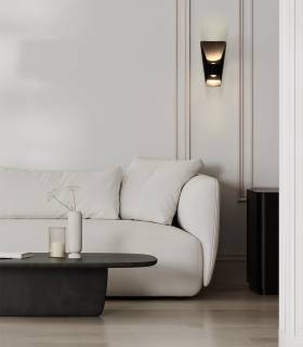 Élégance sculptée et lumière douce – découvrez l'applique LEVY