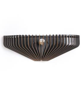 Parfaite fixée au mur, cette applique s'intègre dans des intérieurs modernes, scandinaves et industriels