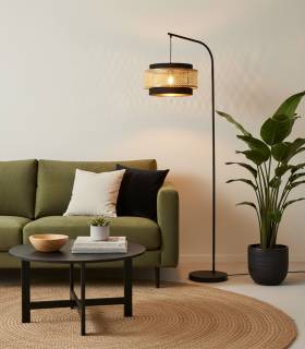Transformez votre espace : le lampadaire Papaya apporte une touche bohème-chic et une lumière invitante.